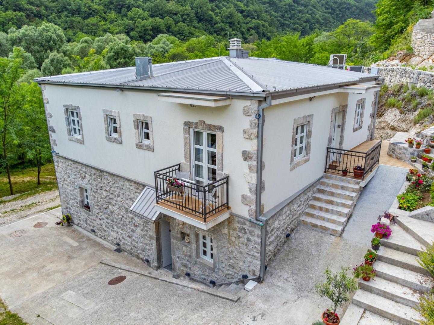 Skala Luxury Rooms Cetinje Exterior photo